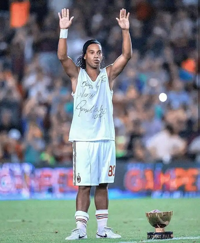 离不开每个 离不开每个