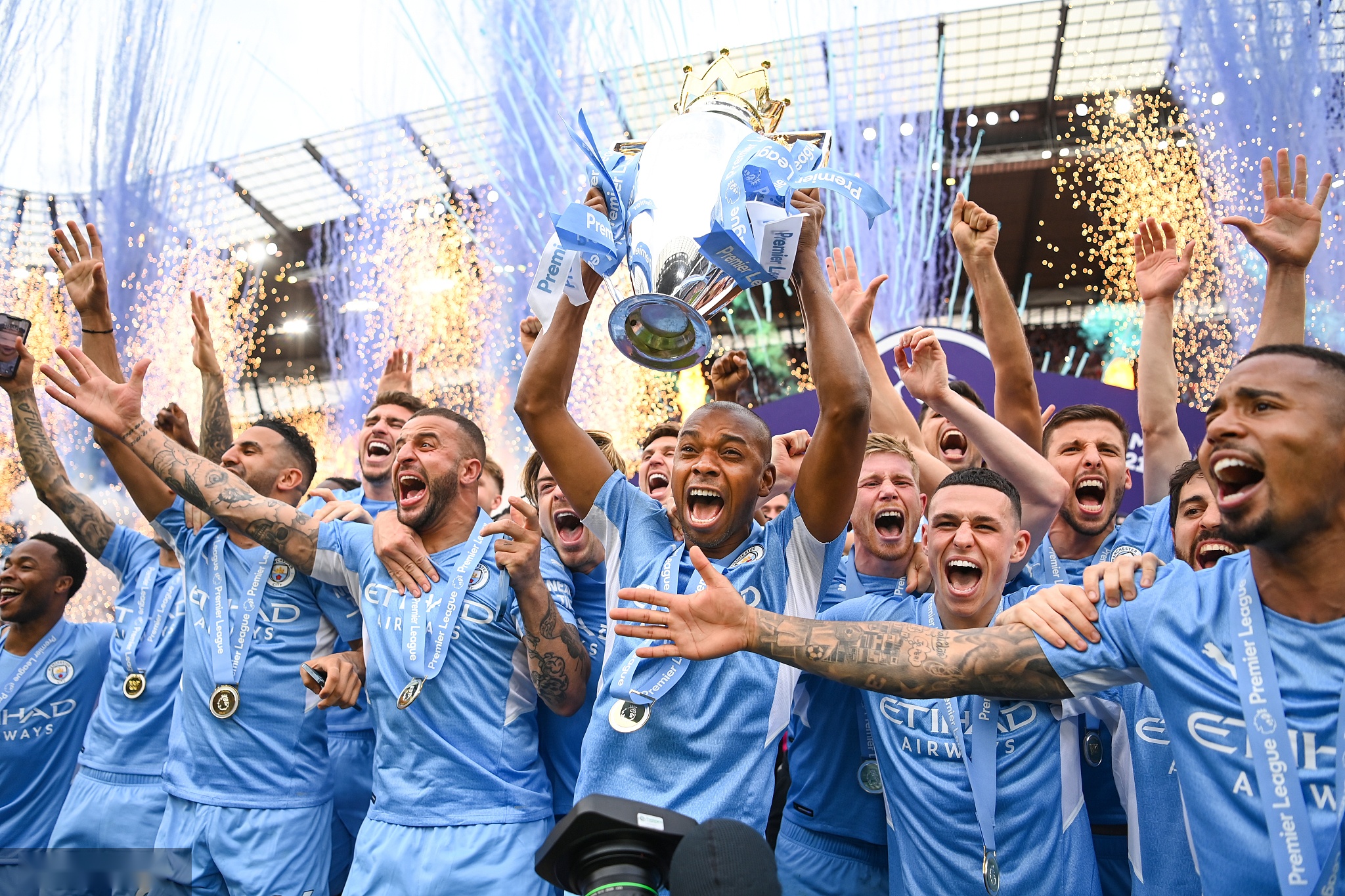 特纳斯的背 特纳斯的背